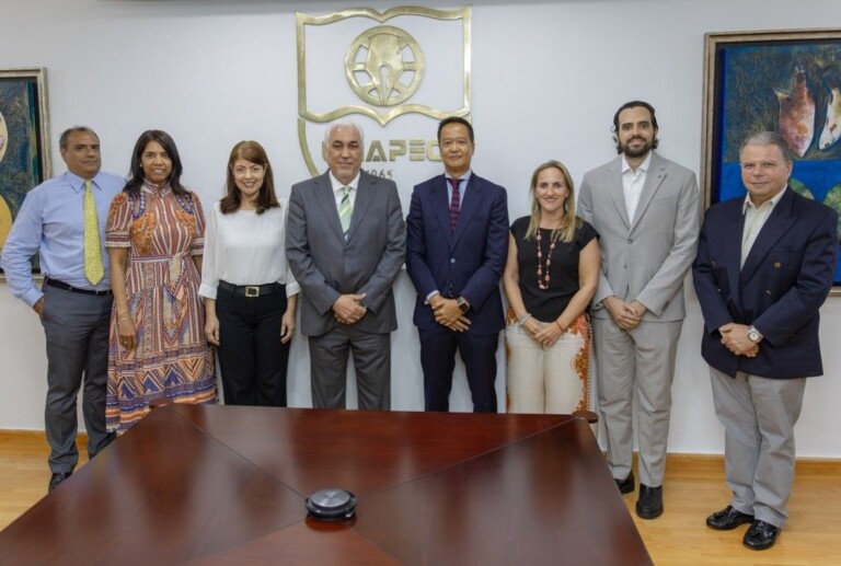 UNAPEC y Mandarin Centers Institute unen sus fuerzas